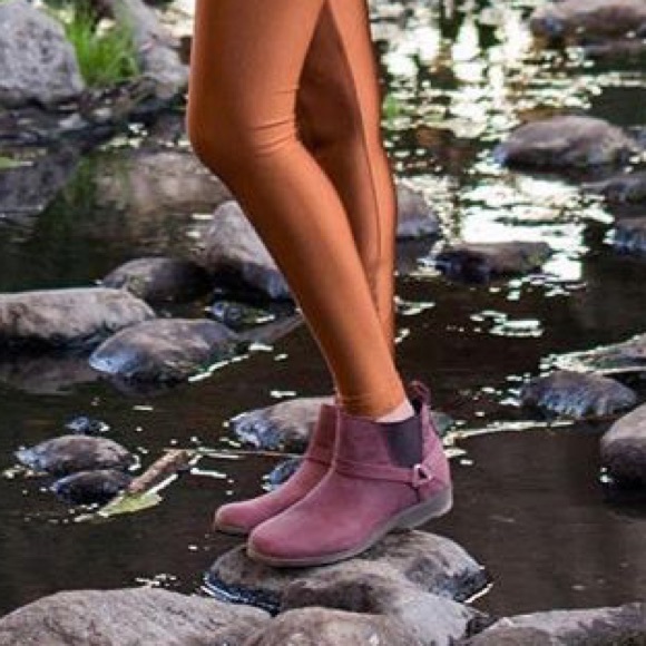 de la vina dos waterproof chelsea boot